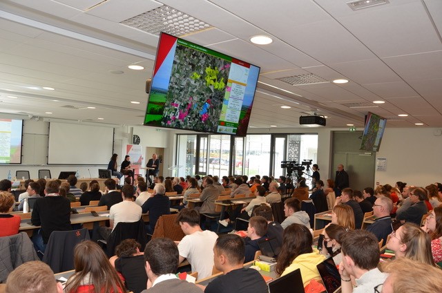 le 31 Mars 2023 la Safer Pays de la Loire a organisé, en partenariat avec la faculté de droit Campus de LAVAL, une conférence sur  : “le foncier agricole : des enjeux concurrents ou complémentaires ?”